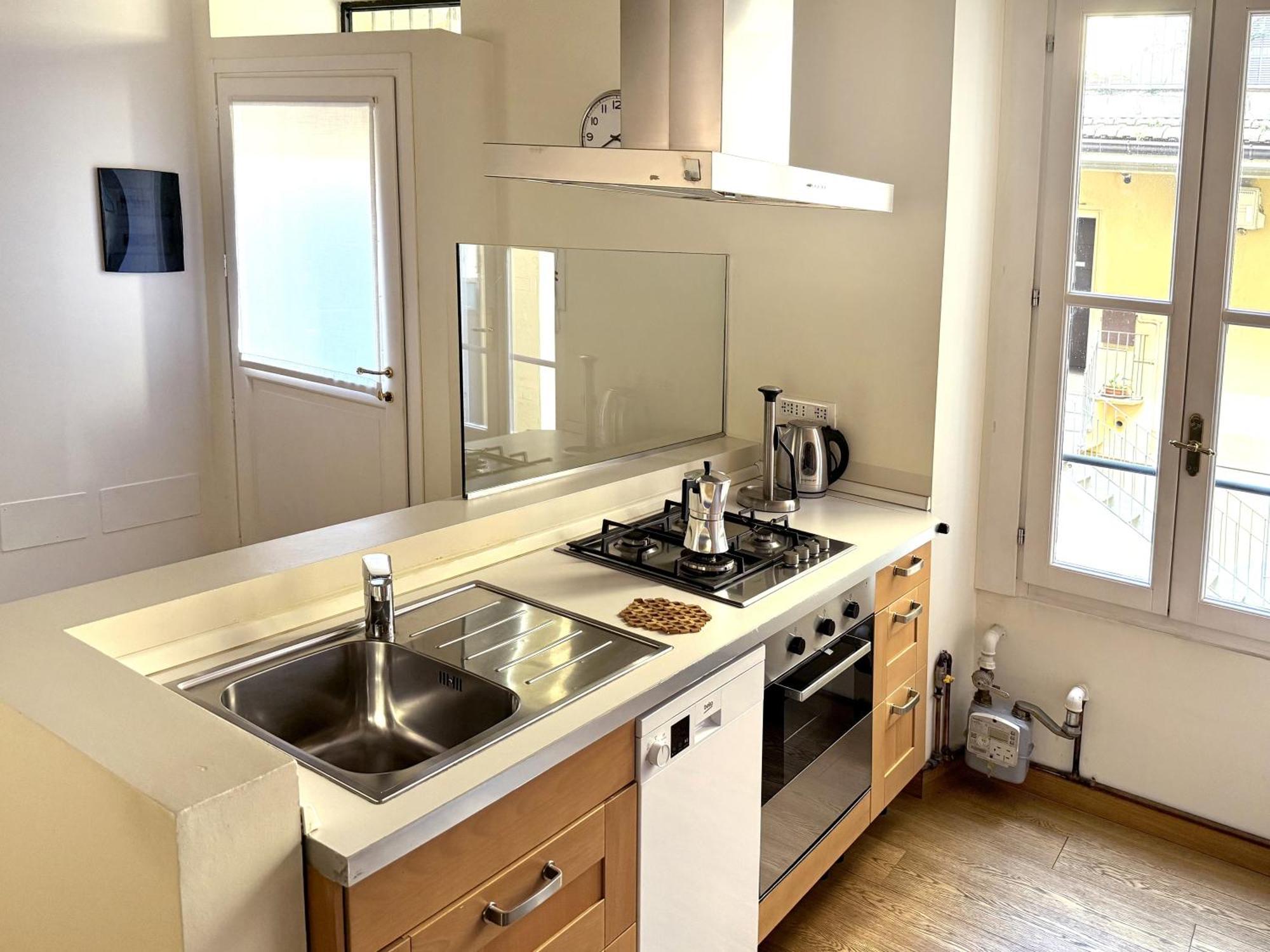 Joivy Cosy Ticinese Retreat 1-Bed Flat Near The Duomo Apartment Milano Ngoại thất bức ảnh